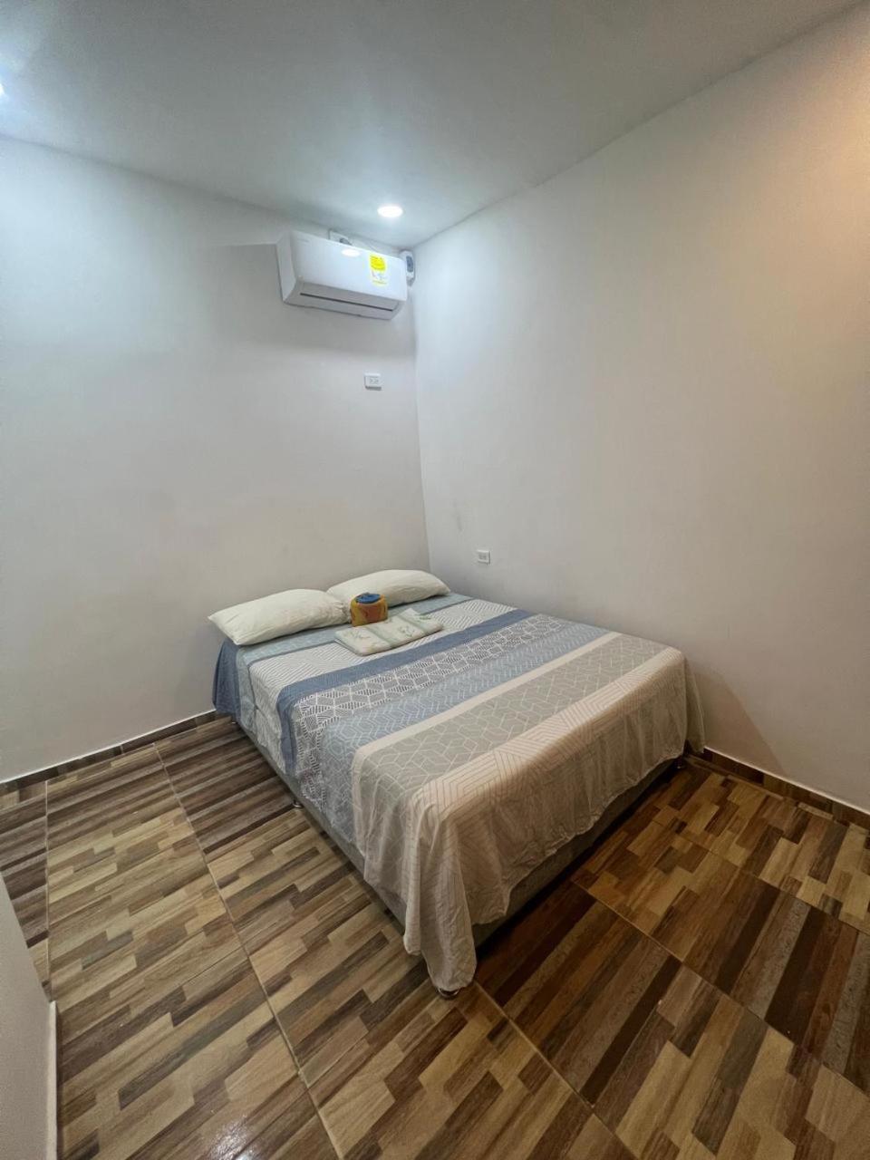 Hostal La Muralla Getsemani Cartagena Exterior photo
